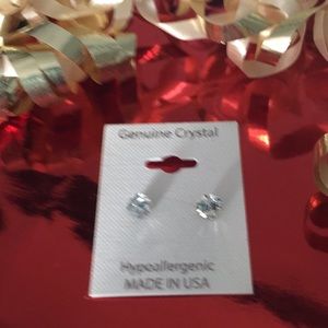 Crystal earrings NWOT